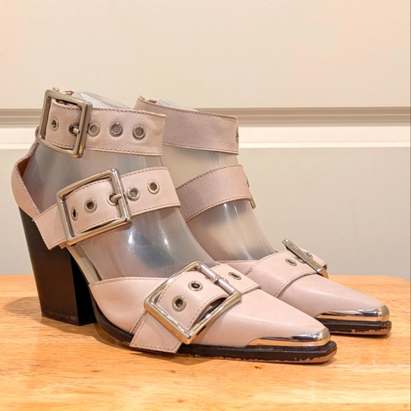 B2 7 Strappy Cream Leather Stacked Heel Pointed Toe Shoes with Silver Hardware - Picture 3 of 10